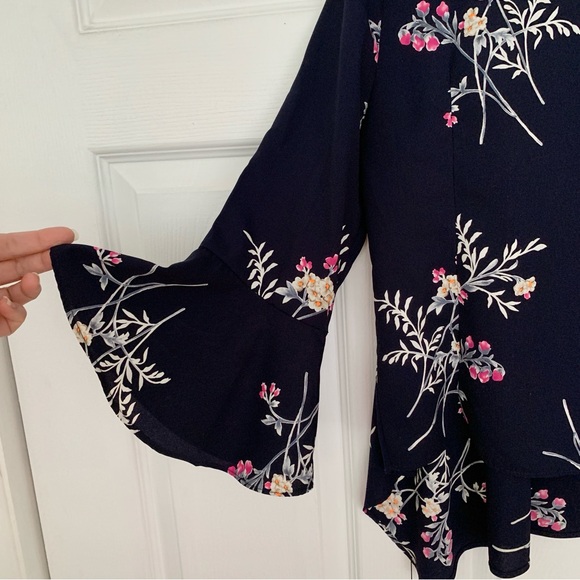 LIPSLIDE Flowy Floral Kimono Cardigan - Picture 3 of 5